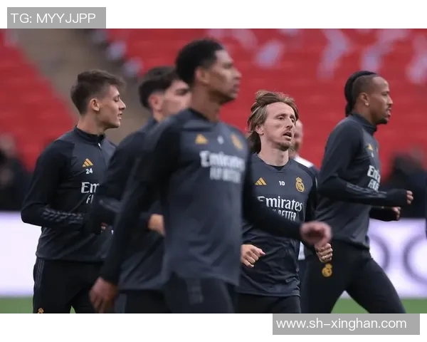 足球场上无敌霸气的球星引领潮流 他们的传奇时刻让全世界为之疯狂